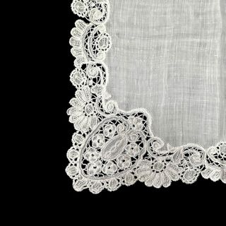 Pañuelo antiguo encaje Duquesa (Modelo 2)