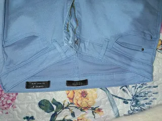 Pantalón  retro vaquero color azul claro talla 40