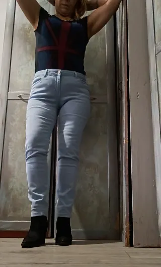 Pantalón  retro vaquero color azul claro talla 40