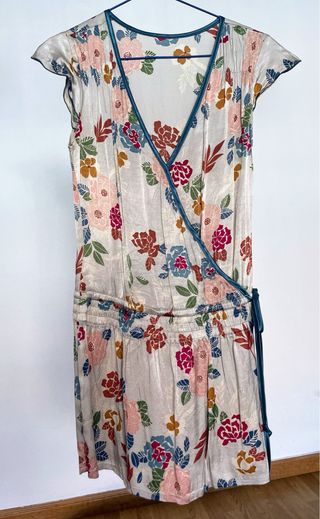 Vestido de raso estampado floral