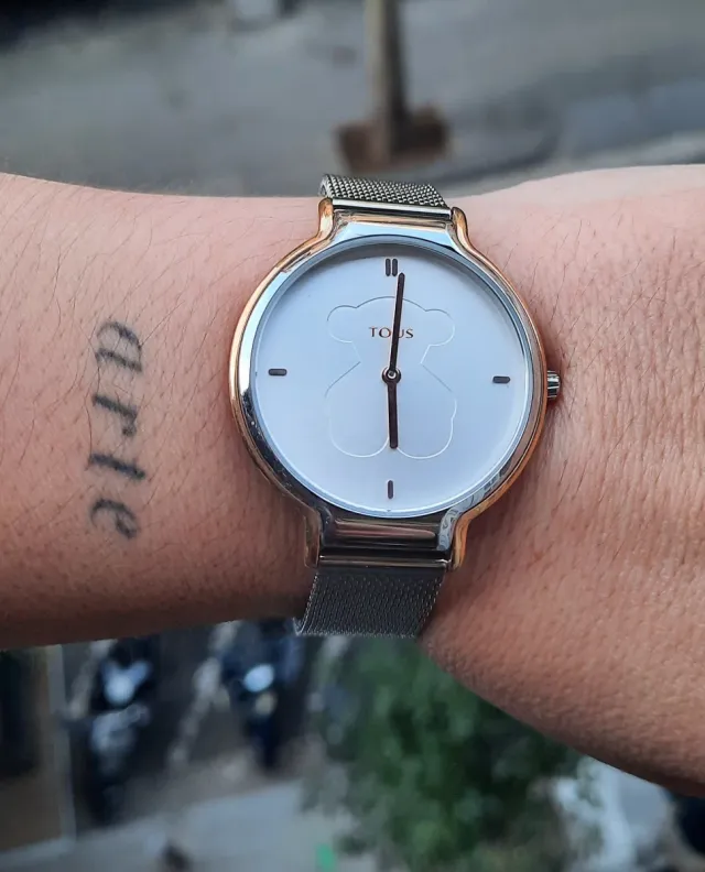 Reloj TOUS Dorado y Plateado con correa rejilla