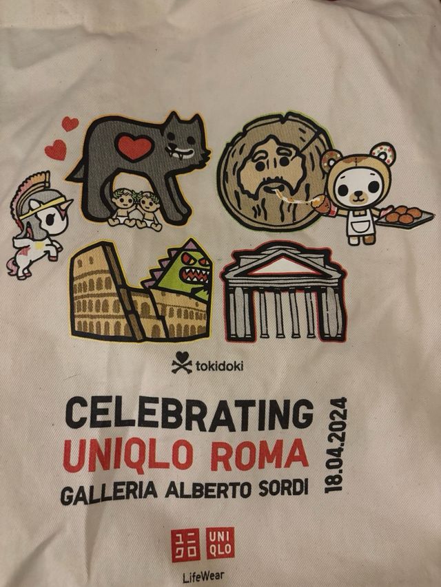 Shopping bag Uniqlo Roma edizione limitata