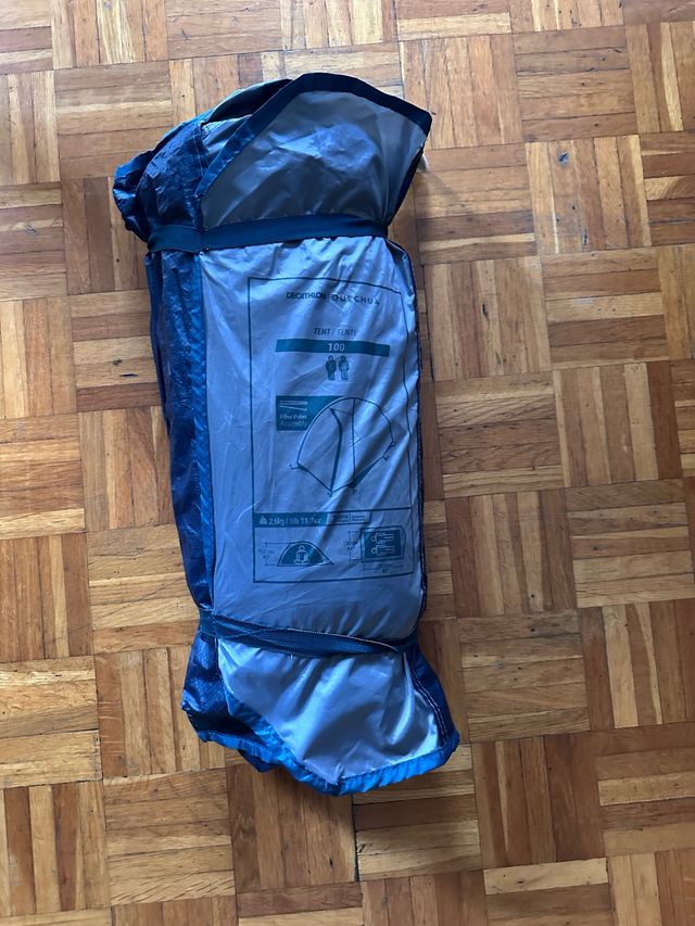 Tienda de campaña Quechua + Colchón + Sleep bag