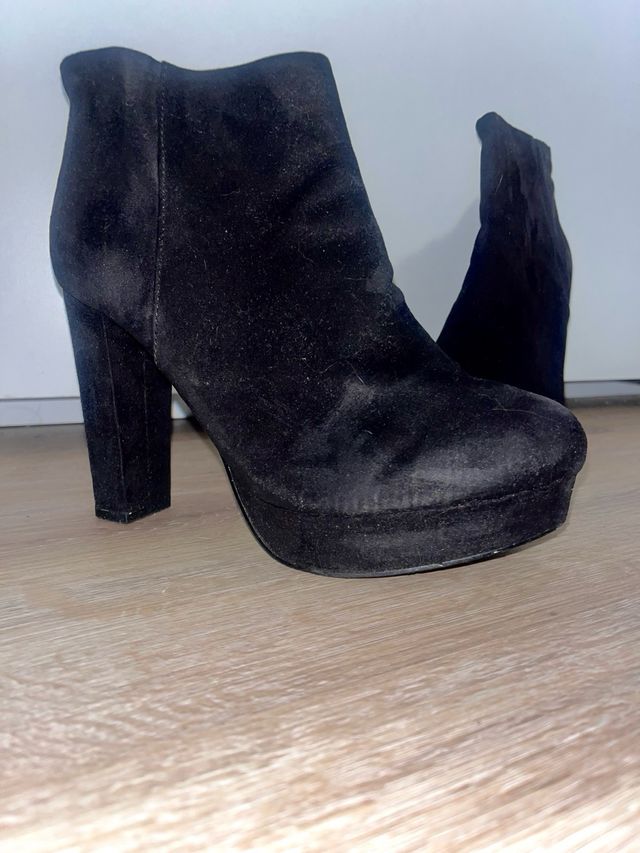 Botines negros de tacón y plataforma