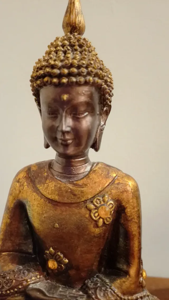 Estatuilla Buda Sentado Dorado
