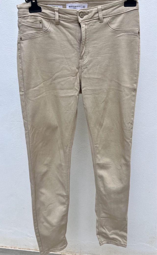 Pantalones Encuentro beige talla 40