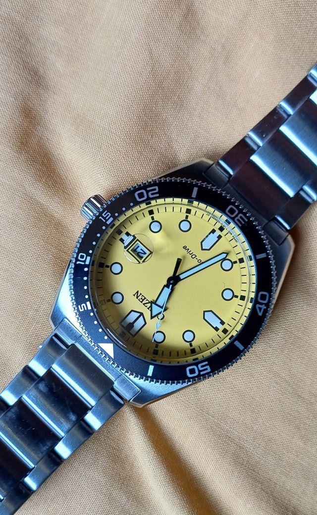 Reloj Citizen Eco-Drive Negro/Plateado