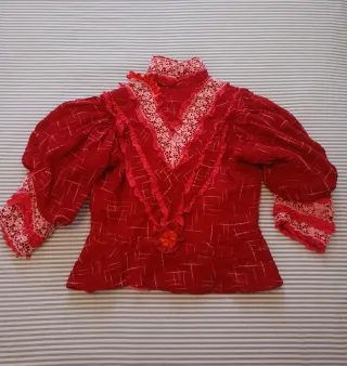 Vestido antiguo rojo finales S. XIX