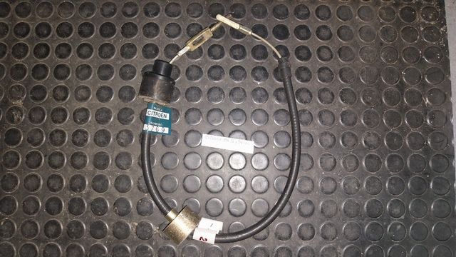 Cables de embrague para coches clásicos.