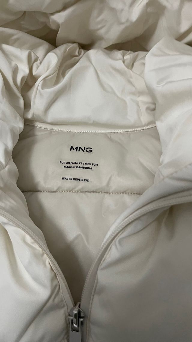 Anorak acolchado Mango capucha talla XS