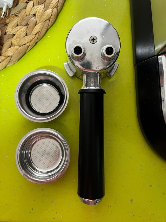 Cafetera DeLonghi Dedica