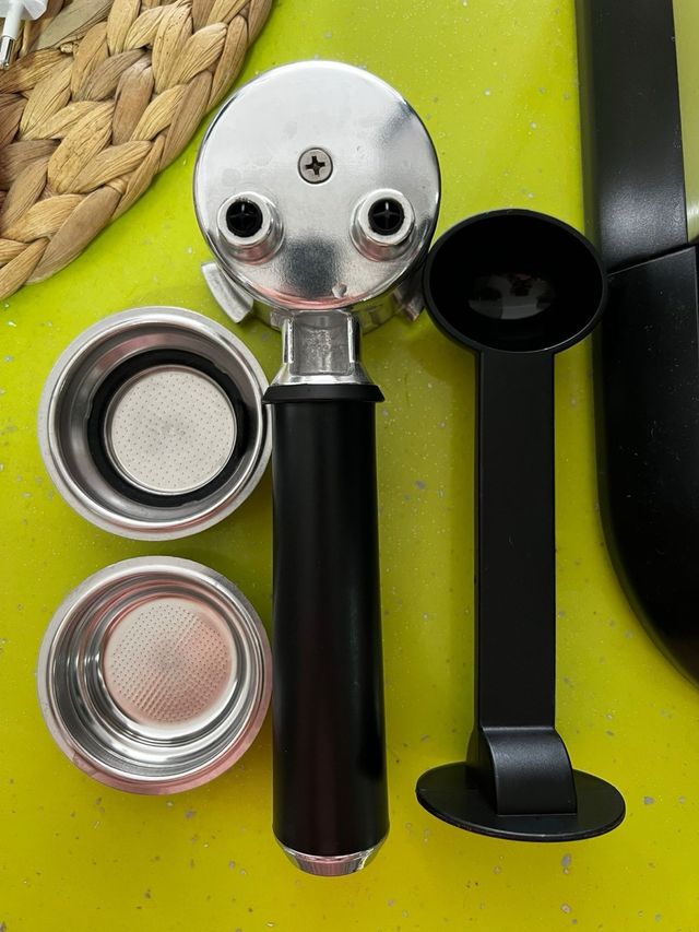 Cafetera DeLonghi Dedica