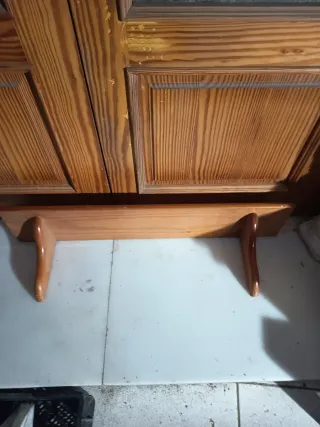 Estantería de madera