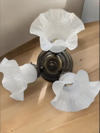 Plafoniera 3 tulipani vetro in ottone brunito