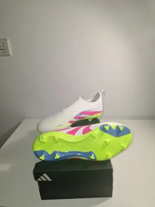 Botas de fútbol Adidas Predator Talla 38/39 Nuevas