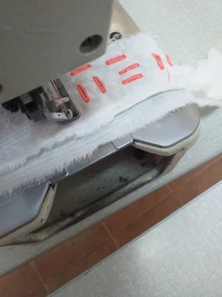 2 Máquinas Ojales y 2 Máquinas Botones