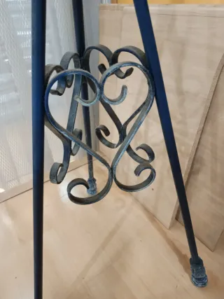 Perchero de forja artesanal