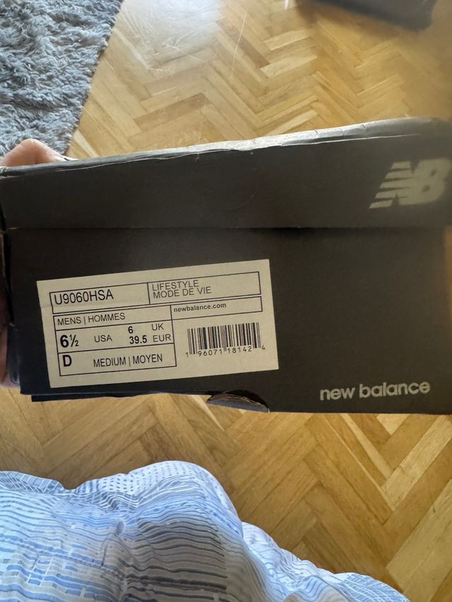 New Balance 9060 Gris y Blanco