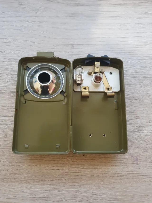 LINTERNA DE PETACA EJÉRCITO DE TIERRA