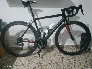 Bicicleta de carretera Focus