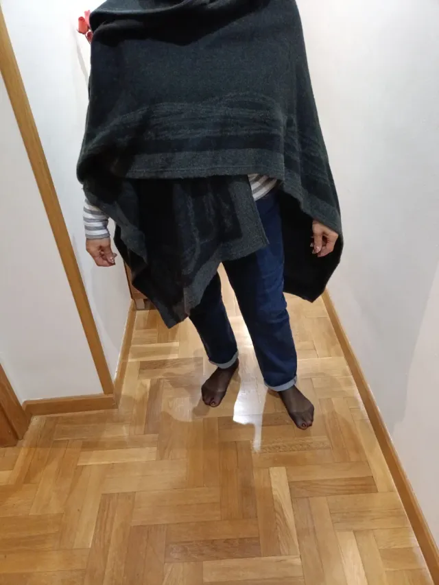 Capa mujer negra y gris talla única