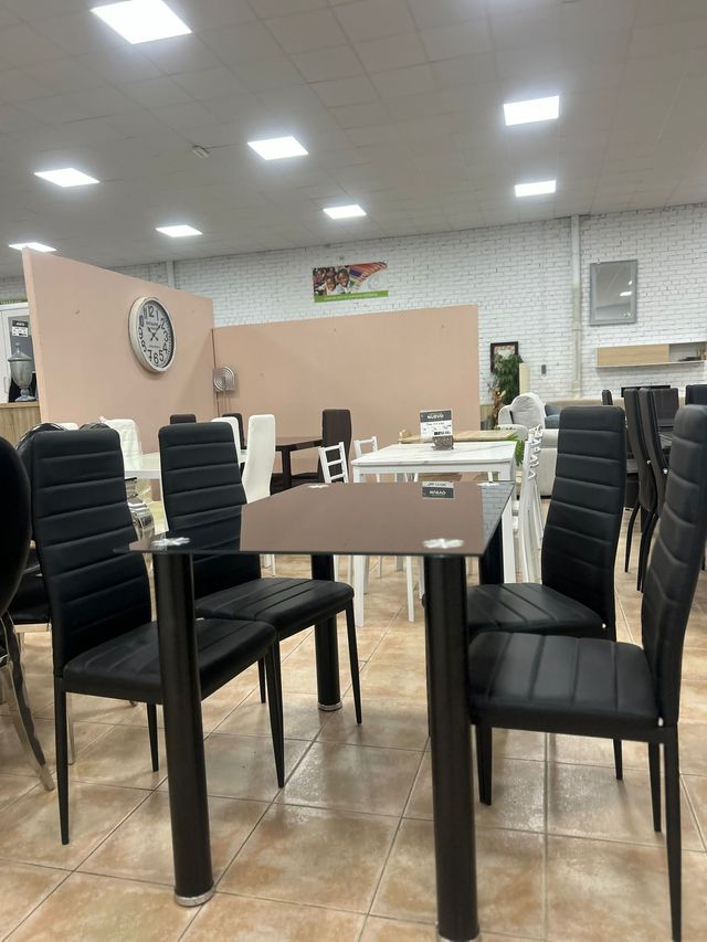 Mesa de jantar moderna com 4 cadeiras NOVA