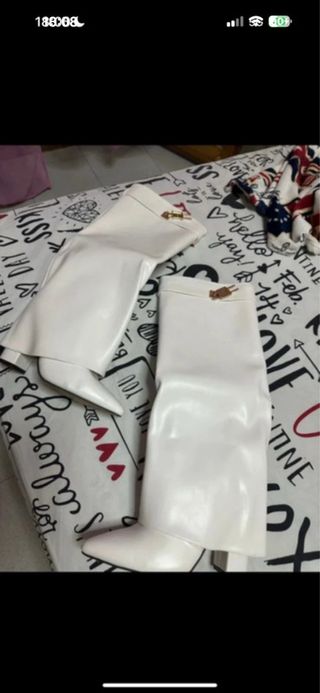 Stivali bianchi con tacco