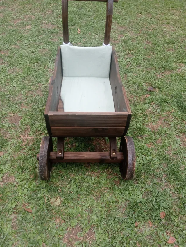 Carrito de madera para bodas