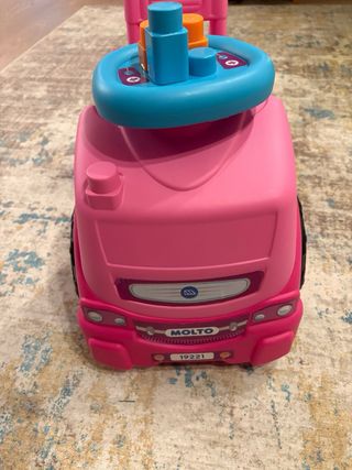 Correpasillos Molto Camión Rosa con Piezas