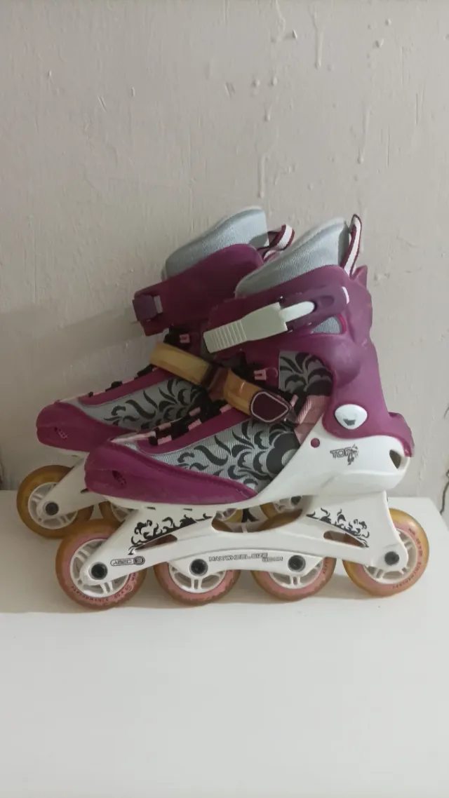 Patines en línea. Talla 39/40