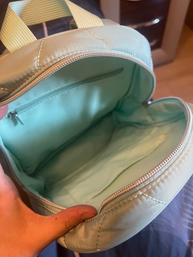 Mochila infantil con flores