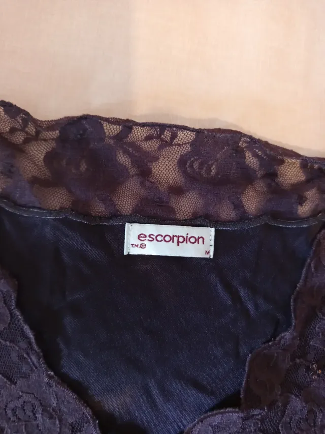 Camiseta marrón manga 3/4 con encaje