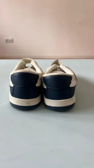 Sapatilhas Zara Criança Tamanho 27