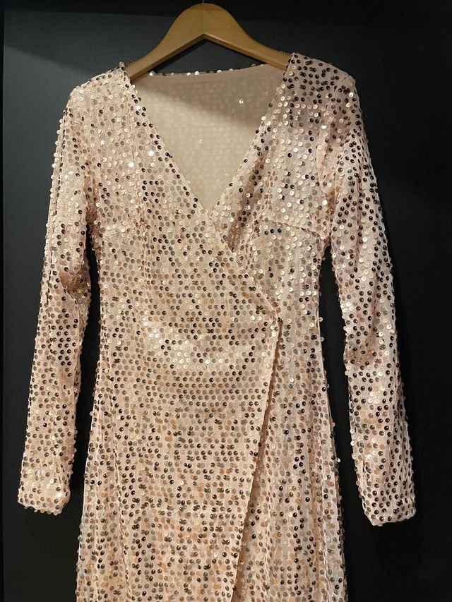 Vestido longo lantejoulas cruzado dourado/rosa