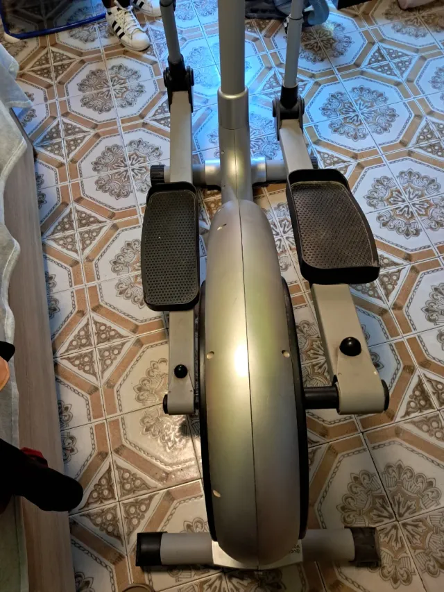 Bicicleta Elíptica VE 630 Maxi