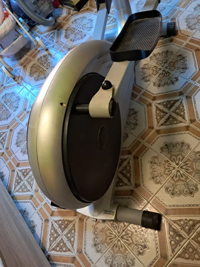 Bicicleta Elíptica VE 630 Maxi