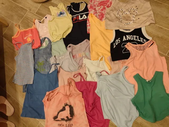 Lote camisetas tirantes niña. +20