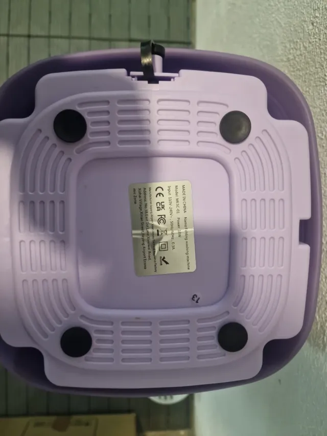 Lavadora portátil plegable morada