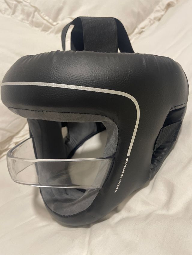 Casco Boxeo Artes Marciales con Protector Facial