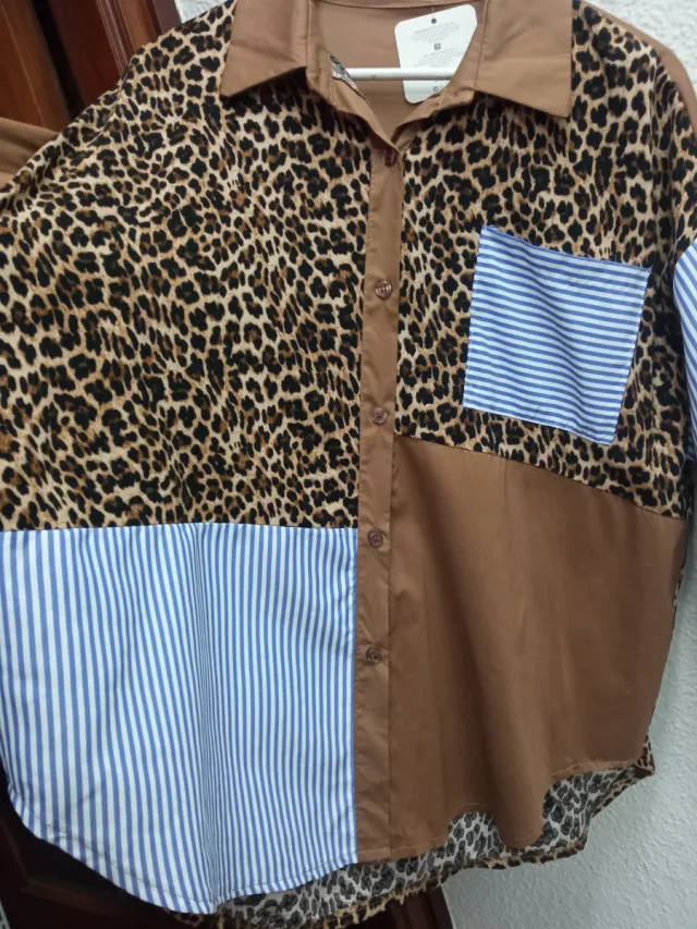 Camisa oversize combinada