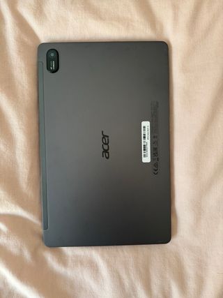 Tablet Acer con funda