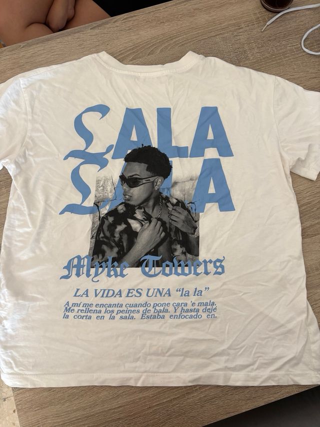 Camiseta myke towers