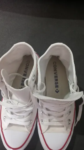 Converse Blancas  y Doradas Talla 36