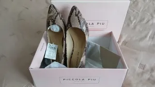 Zapatos salón mujer tacón bajo imitación serpiente