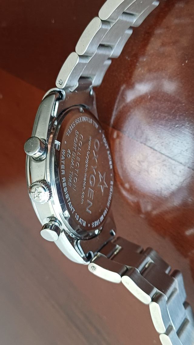 Reloj Oxygen Cuarzo Plata y Blanco