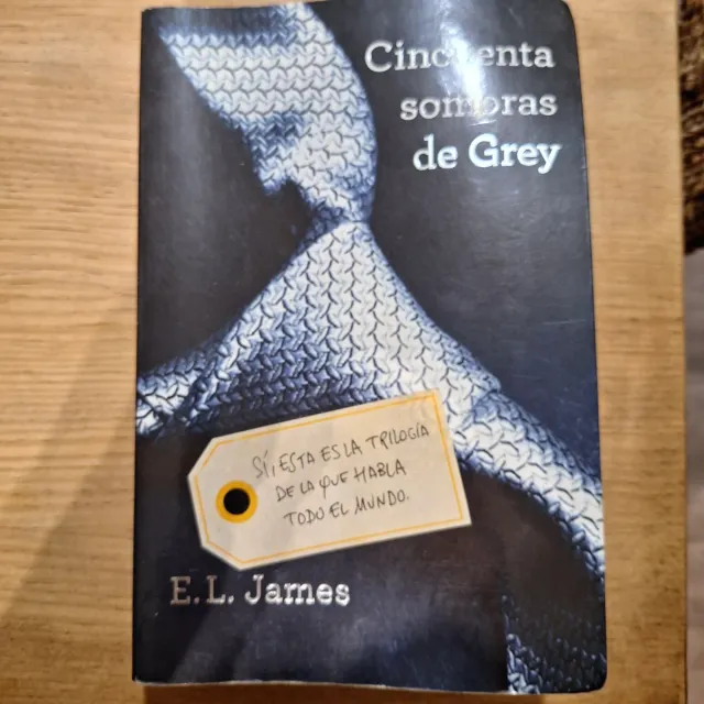 CINCUENTA SOMBRAS DE GREY