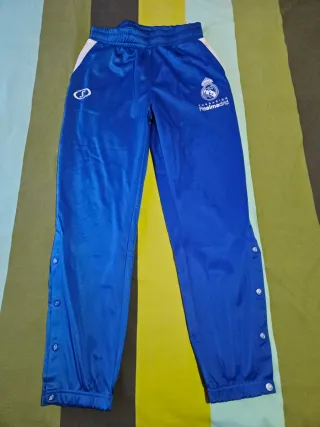 Chándal y equipacion de baloncesto Spalding