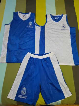 Chándal y equipacion de baloncesto Spalding