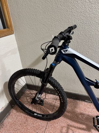 Bicicleta Enduro YT Jeffsy Azul