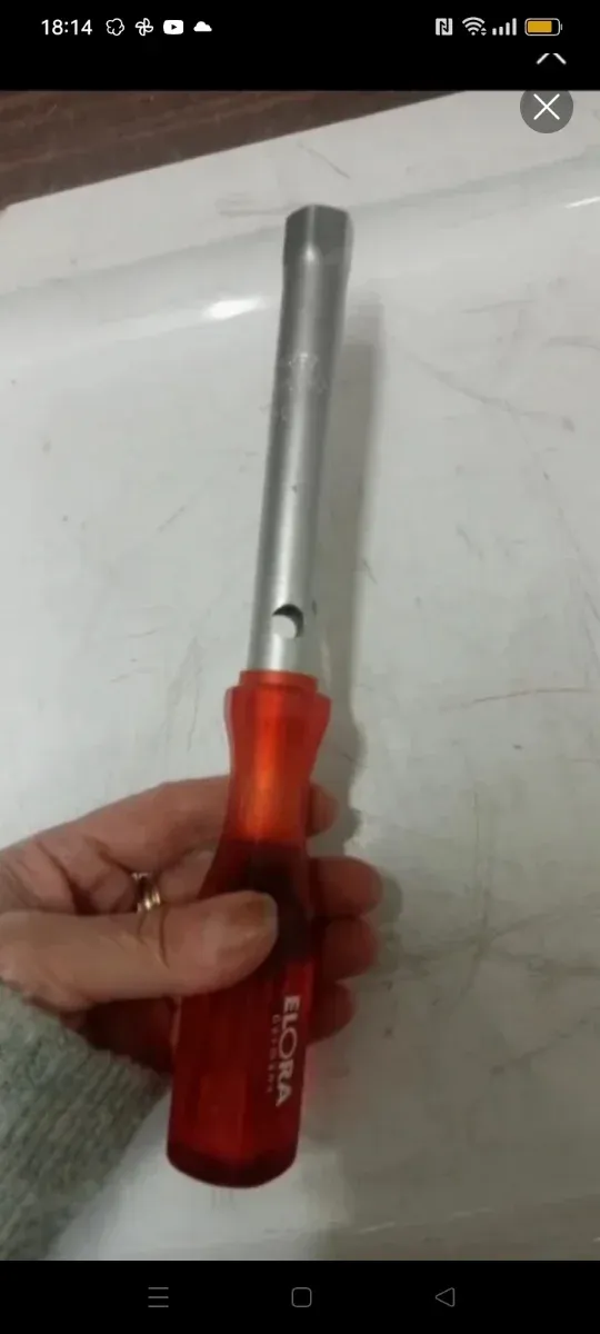 Llave de tuvo de catorce mm